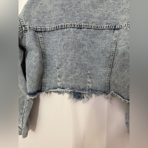 P.Cill Cropped Button Down Long Sleeve Denim Jacket Size Medium - Picture 8 of 12